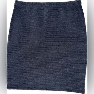 3 FOR $15 🙌🏼 Forever 21 Medium Gray Stretchy Ribbed Tube Pull On Sexy Mini Skirt